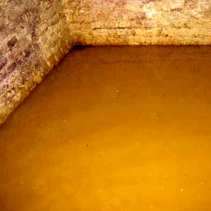 Water Komt In Kelder Waar Muren De Vloer Raken